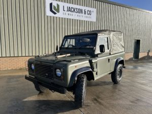 Land Rover Defender 90 Wolf RHD Soft Top
